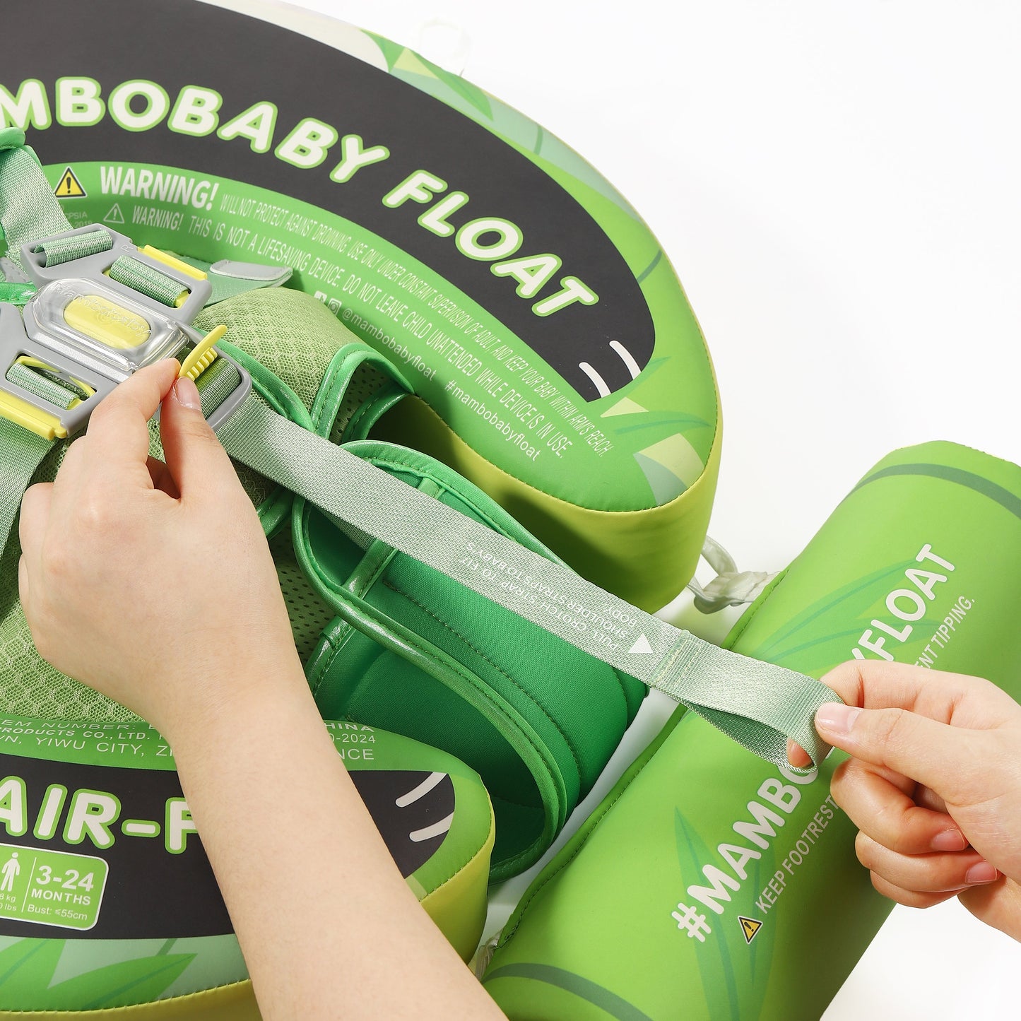 Instructional guide for parents on how to secure and unlock the Mambobaby Panda air-free float button-lock mechanism.